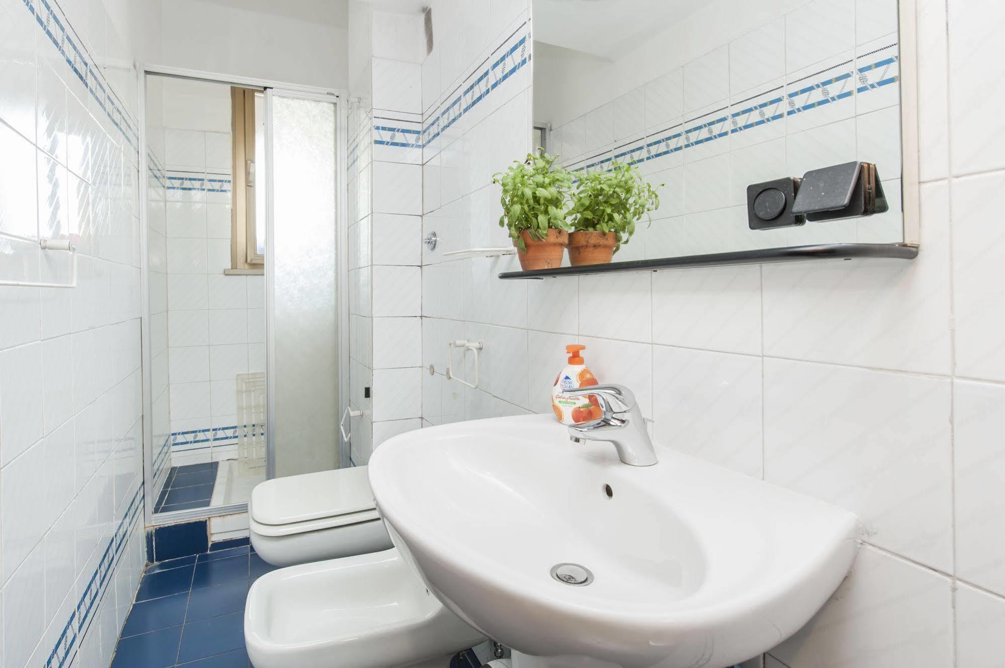 B&B A Room For Holiday Рим Экстерьер фото