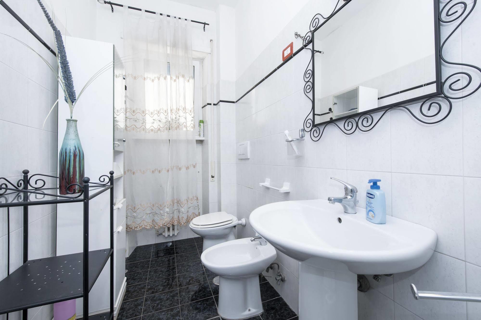 B&B A Room For Holiday Рим Экстерьер фото