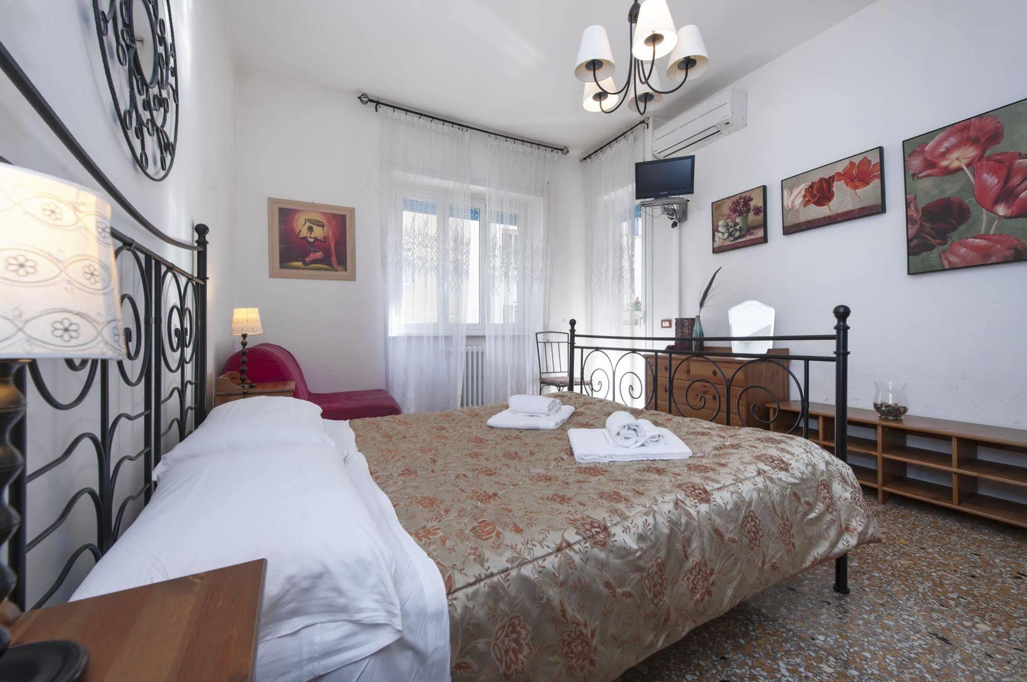 B&B A Room For Holiday Рим Экстерьер фото